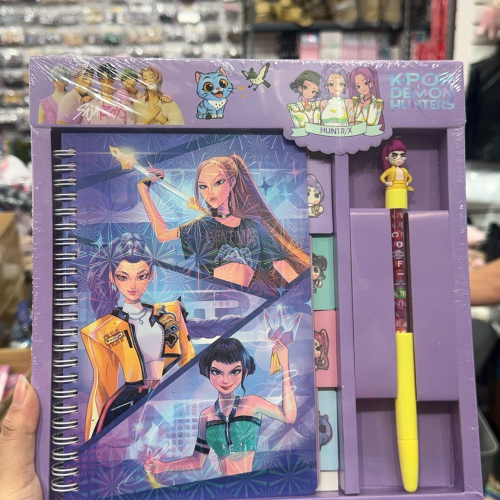 K-Pop Demon Hunters Stationery Set